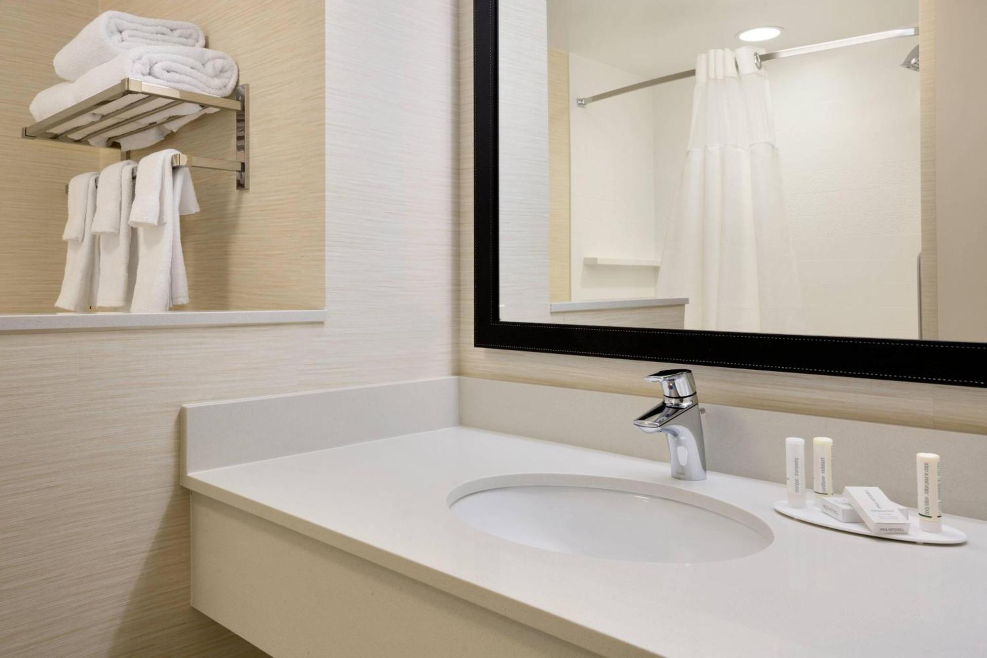 Fairfield Inn & Suites By Marriott Lancaster East At The Outlets Smoketown  Eksteriør bilde